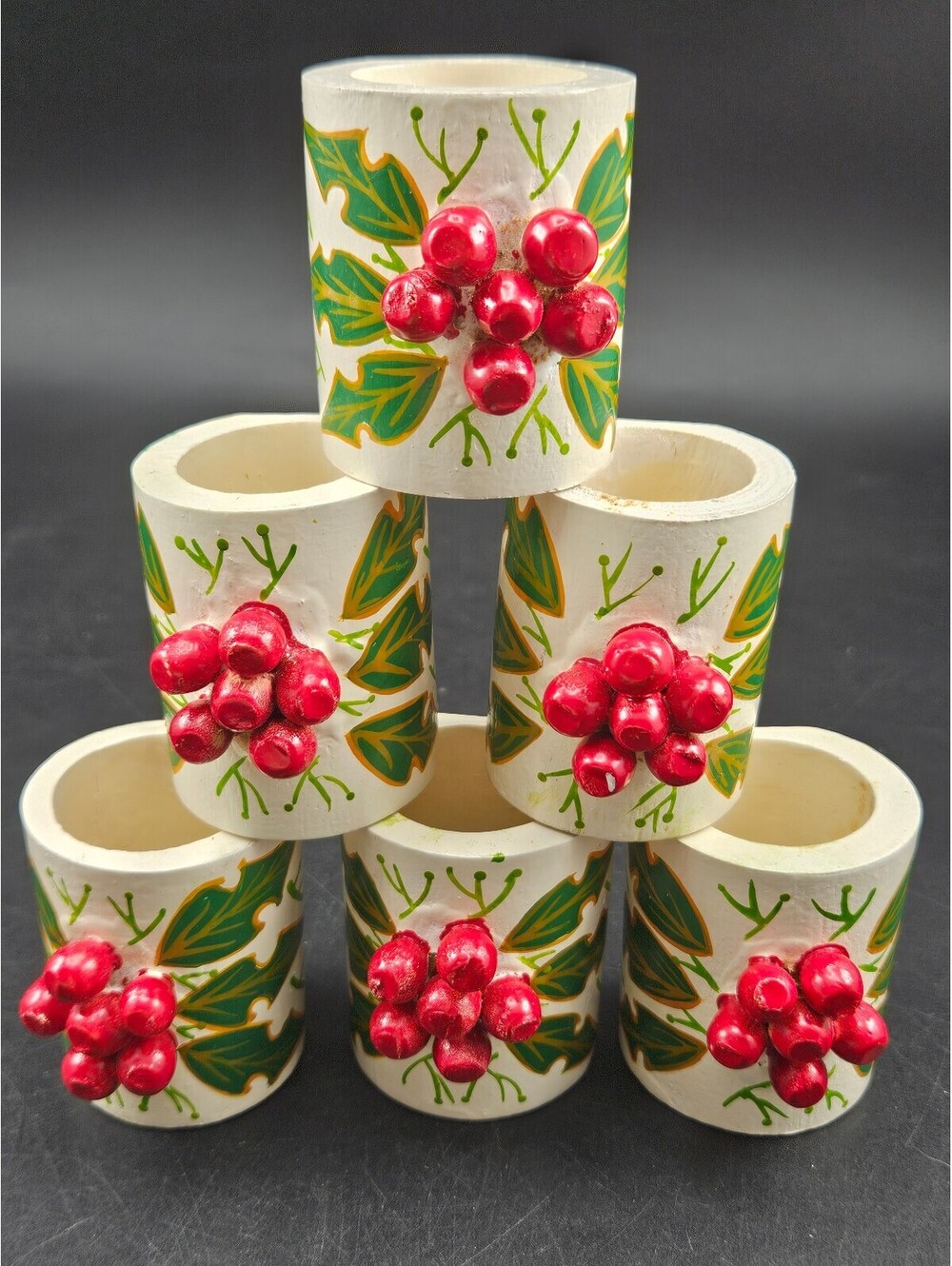 Vintage Wooden Christmas Napkin Rings Hand Painted Holly Berries Lot of 11